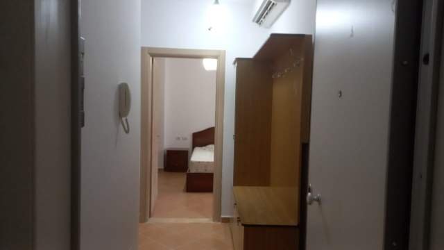 Tirane, shitet apartament Kati 4, 84 m² 93.000 Euro (prane Fizikes Berthamore)