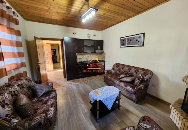 Vlore, shitet shtepi 1+1+BLK Kati 1, 346 m² 180.000 Euro (Rruga Sazani,Vlore)