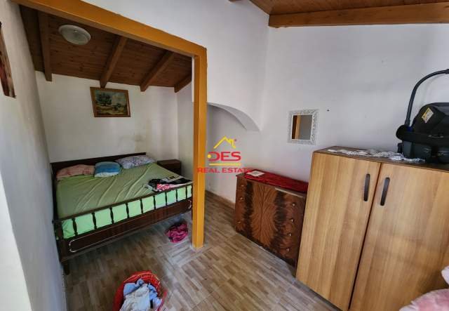 Vlore, shitet shtepi 1+1+BLK Kati 1, 346 m² 180.000 Euro (Rruga Sazani,Vlore)