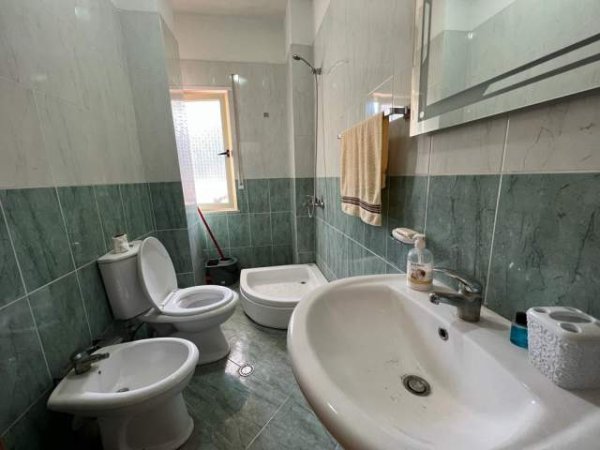 Tirane, shitet apartament 2+1+2+BLK Kati 5, 123 m² 105.000  (Rruga Muhamet Deliu,)