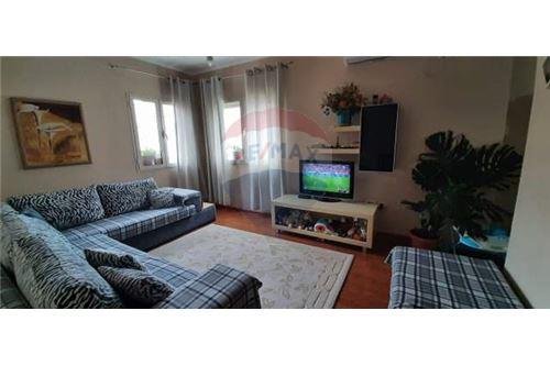 Tirane, jepet me qera apartament 2+1 Kati 6, 102 m² 450 Leke (Fresk)