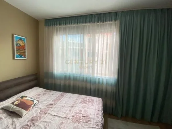 Tirane, jepet me qera apartament 2+1+BLK Kati 5, 85 m² 650 Euro (liqeni)