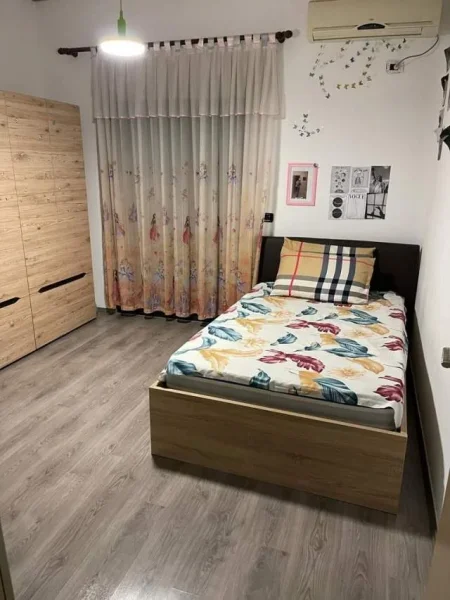 Tirane, jepet me qera Vile Kati 2, 160 m² 40.000 Leke (Vilat Gjermane)