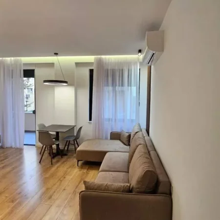 Tirane, jepet me qera apartament 2+1+BLK Kati 2, 75 m² 600 Euro (Liqeni i Thate)