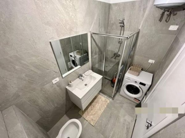 Tirane, jepet me qera apartament 1+1+BLK Kati 1, 60 m² 700 Euro (Liqeni i Thate)