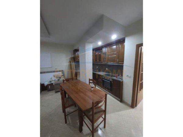 Tirane, shitet apartament 3+1+A+BLK Kati 3, 115 m² 205.000 Euro (rruga e kosovareve)