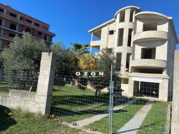 Qerret, shitet Vile 2+1+BLK Kati 1, 480 m² 330.000 Euro (Qerret)