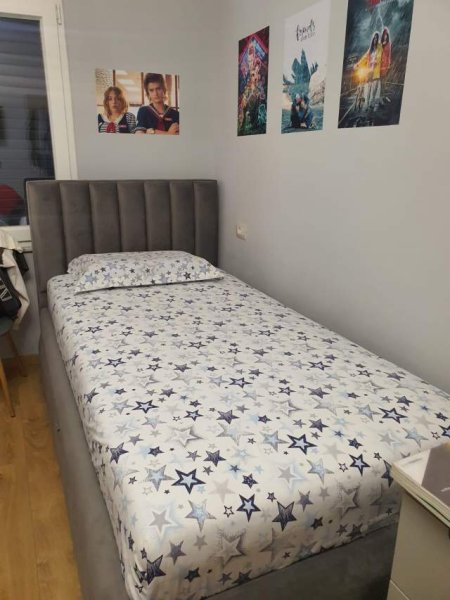 Tirane, jepet me qera apartament 2+1 600 Euro (Fiori Di Bosco)