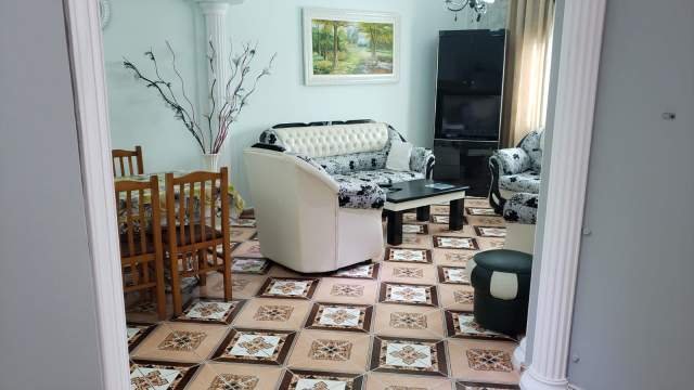 Durres, jepet me qera apartament 3+1 Kati 2, 131 m² 350 Euro (Tek Rrethrotullimi i Unazes Durres.)