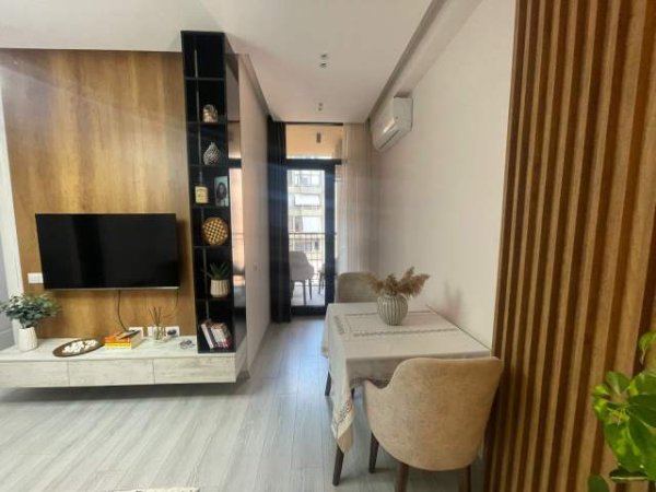Tirane, shitet apartament 1+1+BLK Kati 6, 65 m² 179.000 Euro (Rruga e Kosovareve)