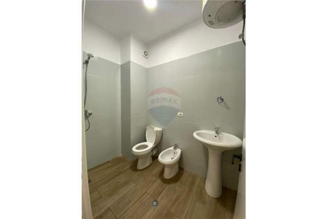 Tirane, shitet apartament 2+1+BLK Kati 3, 114 m² 140.000 Euro