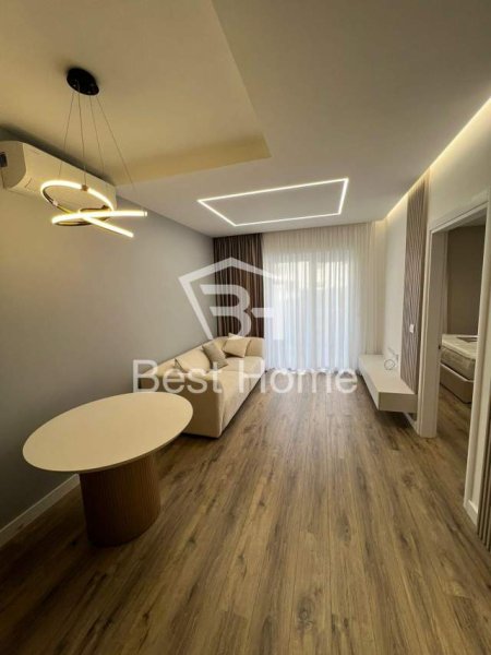 Tirane, jepet me qera apartament 1+1 Kati 1, 60 m² 700 Euro (Park Life Residence)