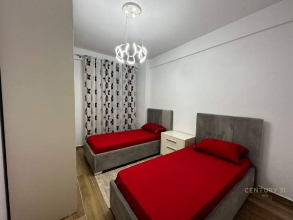 Tirane, jepet me qera apartament 2+1+BLK Kati 4, 100 m² 550 Euro (Porcelan)