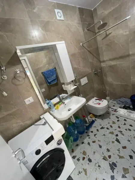 Tirane, jepet me qera garsonier Kati 0, 32 m² 350 Euro (Ali Dem)