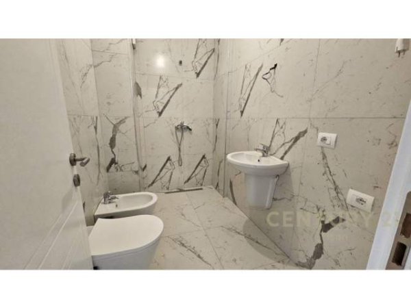 Tirane, shitet apartament 2+1+BLK Kati 6, 94 m² 136.000 Euro (Don Bosko)