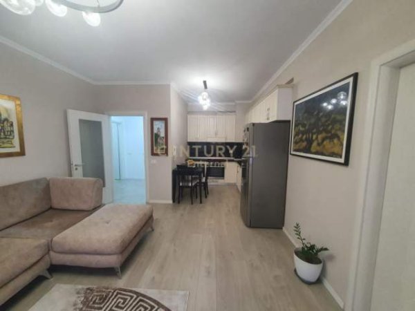 Tirane, jepet me qera apartament 2+1+BLK Kati 1, 106 m² 600 Euro