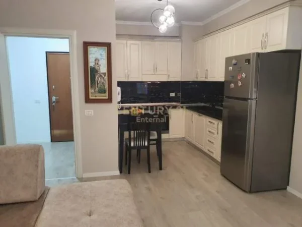 Tirane, jepet me qera apartament 2+1+BLK Kati 1, 106 m² 600 Euro