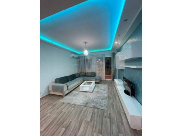Tirane, shitet apartament Kati 5, 125 m² 205.000 Euro