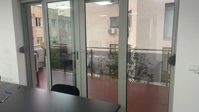 jepet me qera 181 m² 2.500 Euro