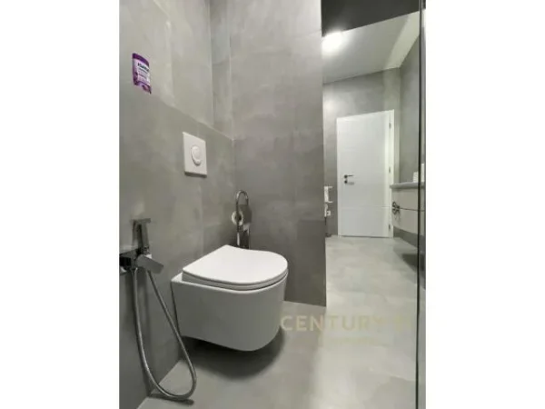 Tirane, shitet apartament Kati 2, 71 m² 168.000 Euro (elbasanit)