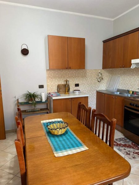Tirane, ofert apartament 2+1+A+BLK Kati 3, 100 m² 600 Euro (rruga elbasanit)