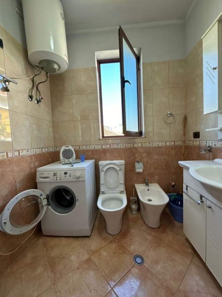 Tirane, ofert apartament 2+1+A+BLK Kati 3, 100 m² 600 Euro (rruga elbasanit)