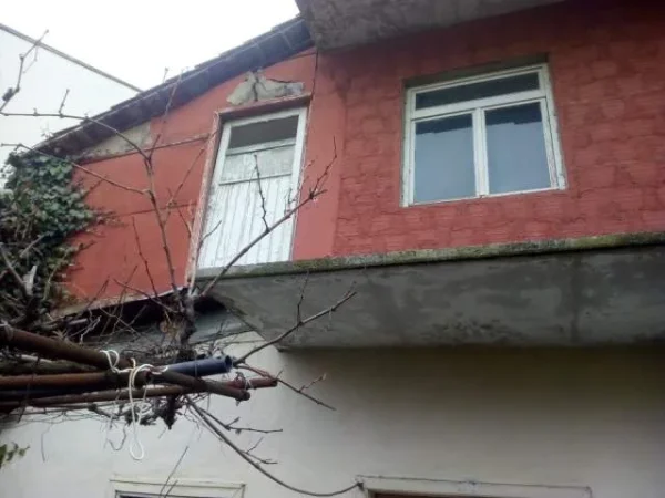 Tirane, shes shtepi 1+1 150 m² 135.000 Euros (Rruga Teodor A Ipen)