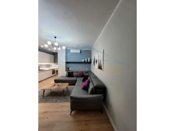 Tirane, shitet apartament 1+1+BLK Kati 2, 66 m² 162.000 Euro (rruga fortuzi)