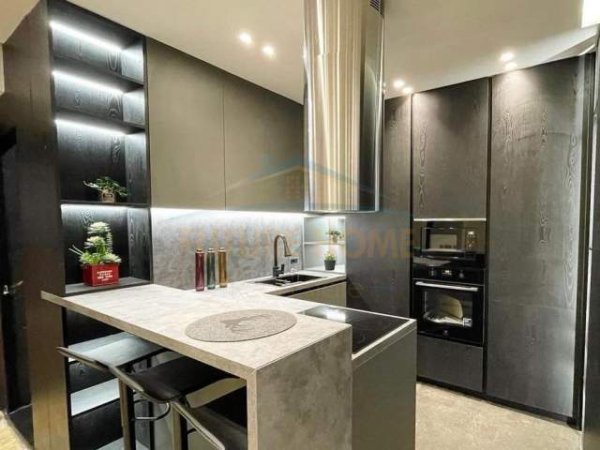 Tirane, jepet me qera apartament 2+1 Kati 1, 125 m² 1.800 Euro (Komuna e Parisit)