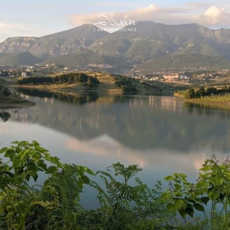 Tirane, shitet Vile 3 Katshe 290 m² 430.000 Euro