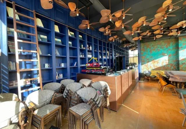 Vlore, shitet ambjent biznesi Kati 1, 69 m² 350.000 Euro (Rruga Çamëria, Vlorë)