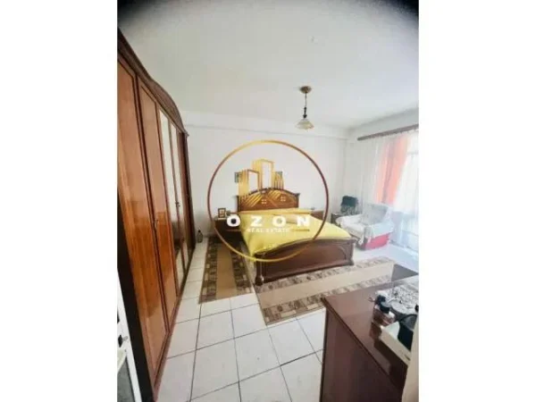 Tirane, jepet me qera apartament 2+1+BLK Kati 3, 100 m² 400 Euro (stadiumi dinamo)