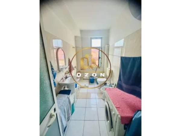 Tirane, jepet me qera apartament 2+1+BLK Kati 3, 100 m² 400 Euro (stadiumi dinamo)