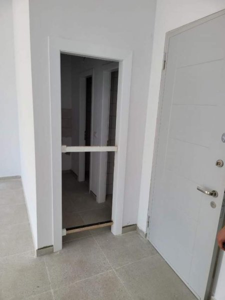 Tirane, shitet Kati 2, 55 m² 71.000 Euro (rruga Misto Mame)