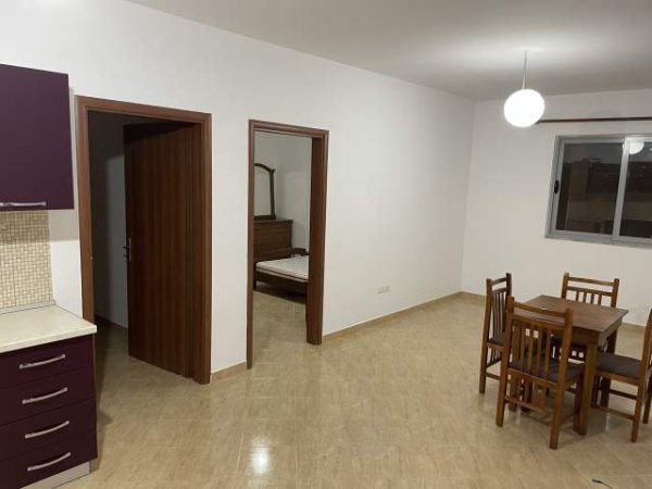 Tirane, ofert apartament Kati 4, 80 m² 40.000 Leke (Aleksandri Madh)