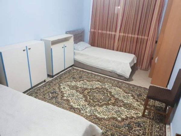 Tirane, jepet me qera apartament 2+1+A+BLK Kati 4, 120 m² 400 Euro (astir)