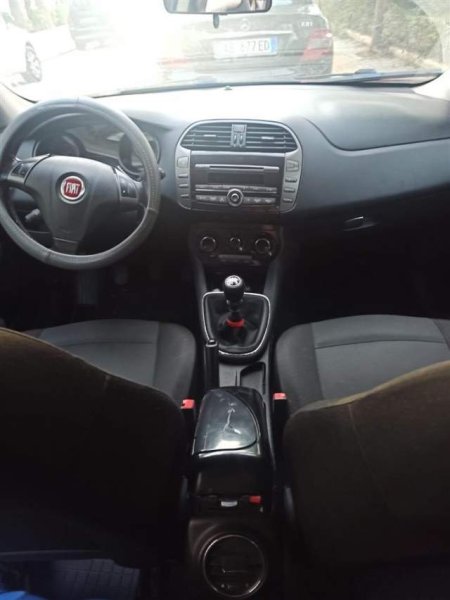 Tirane, shes makine Fiat Bravo Viti 2010, 3.700 Euro