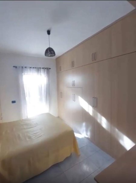 Tirane, jepet me qera apartament 65 m² 430 Euro (5 Maji)