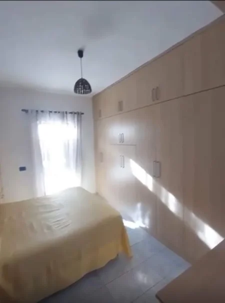 Tirane, jepet me qera apartament 65 m² 430 Euro (5 Maji)