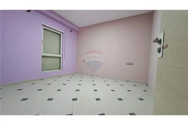 Tirane, jepet me qera apartament 2+1+BLK Kati 2, 90 m² 35.000 Leke (idriz dollaku)