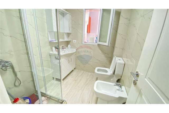 Tirane, ofert apartament 1+1 Kati 2, 50 m² 500 Euro (Shkolla e Baletit)