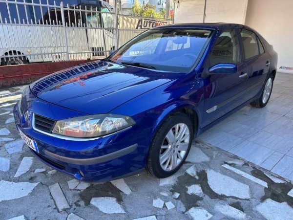 Tirane, shes makine Renault Laguna Viti 2007, 2.600 Euro