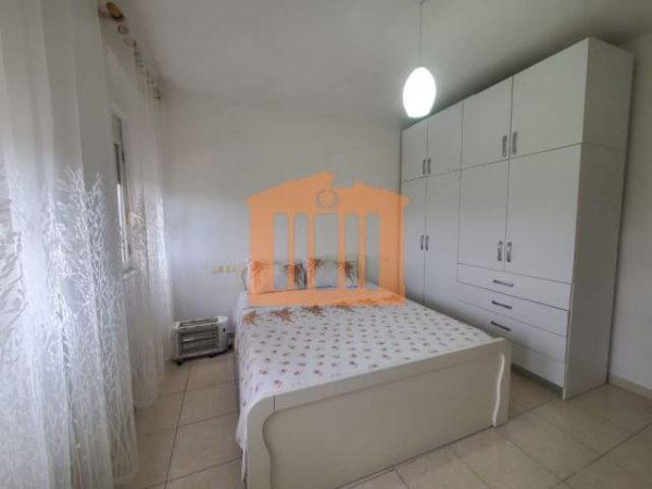 Durres, jepet me qera apartament 1+1+A 60 m² 220 Euro