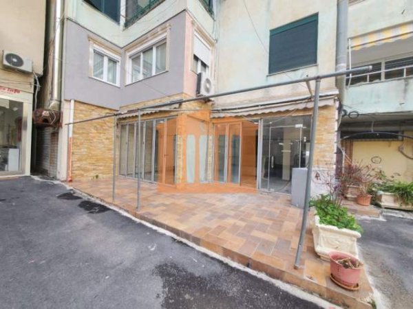 Durres, jepet me qera ambjent biznesi Kati 0, 55 m² 300 Euro