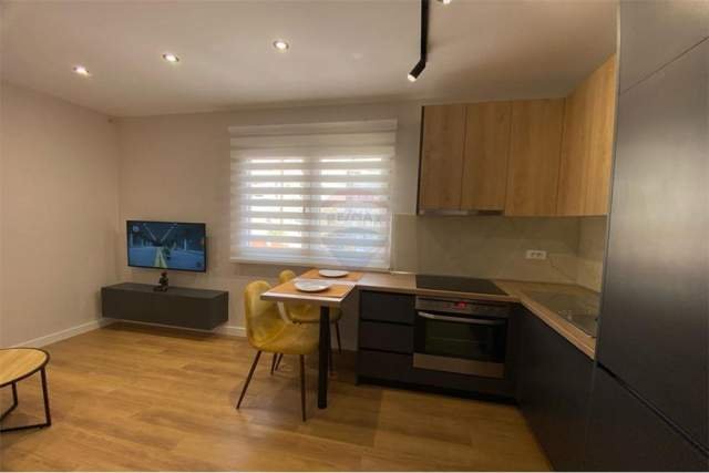 Tirane, shitet apartament 1+1+A Kati 5, 43 m² 89.500 Euro (Pazari i Ri)