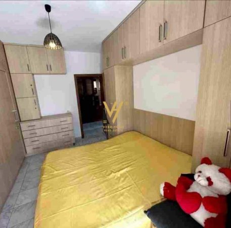 Tirane, jepet me qera apartament 1+1 Kati 5, 65 m² 430 Euro (RRUGA E DIBRES)