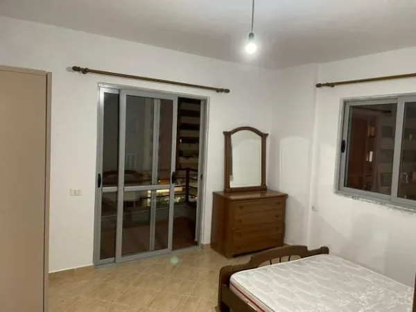 Tirane, jepet me qera apartament Kati 4, 80 m² 40.000  (Astir)