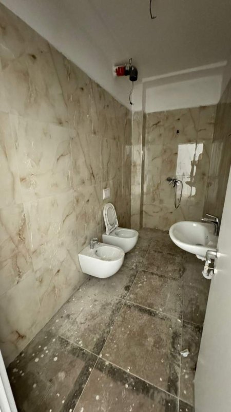 Tirane, shitet apartament 3+1+BLK Kati 7, 160 m² 310.000 Euro (Rruga Kavajes)