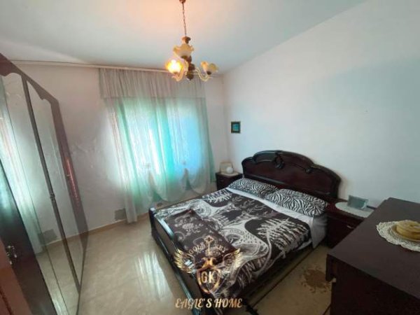 Durres, shitet apartament 1+1+BLK Kati 4, 65 m² 50.000 Euro (Spitali Durres)