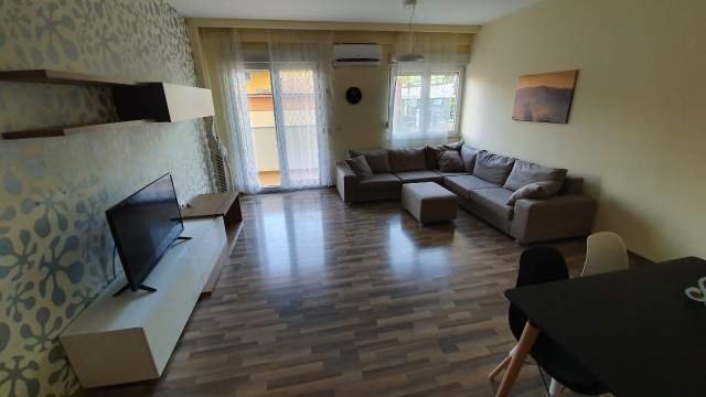 Tirane, jepet me qera apartament 2+1+BLK Kati 3, 83 m² 450 Euro (myslym shyri)